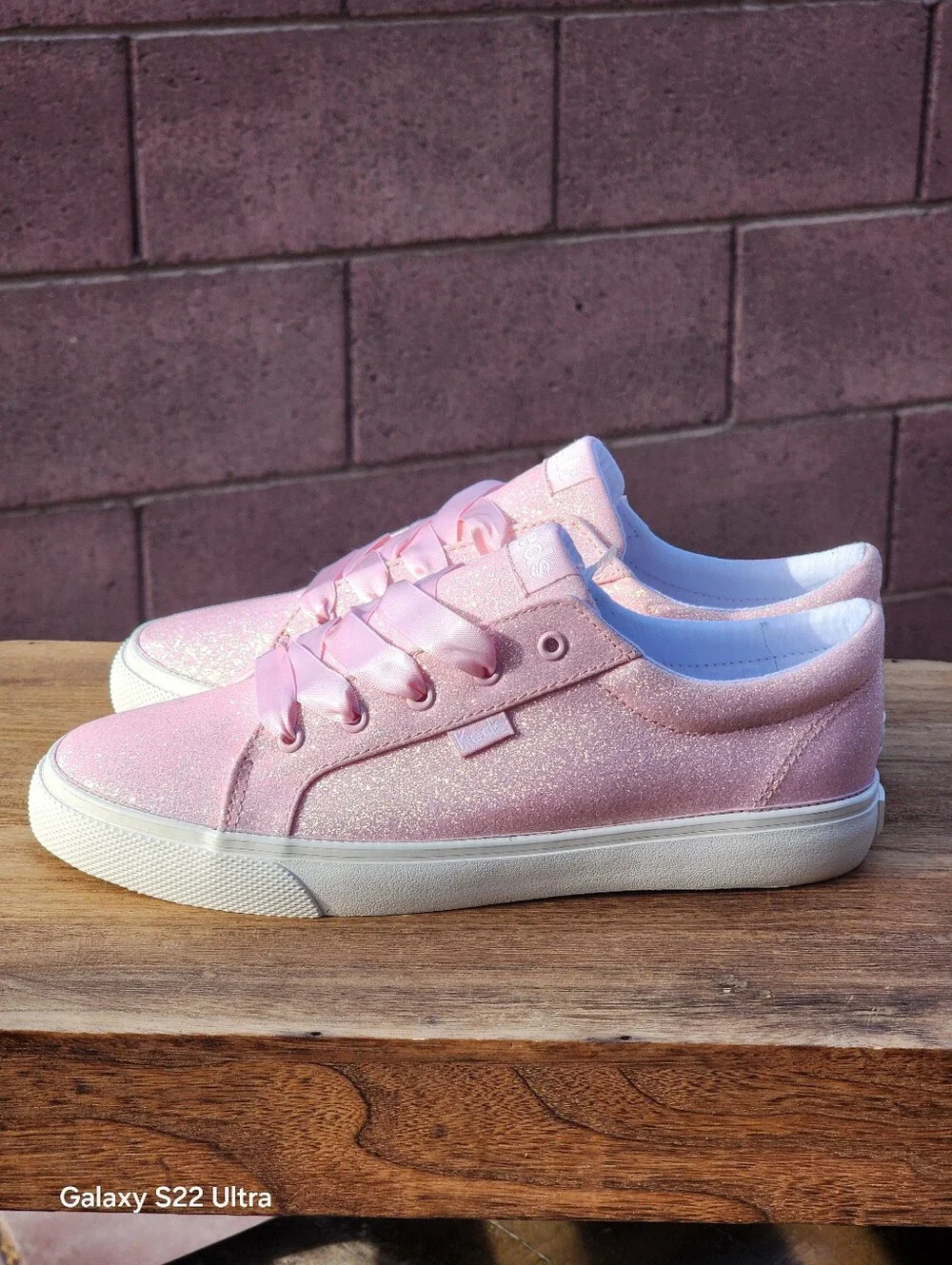 Keds Little Girls Pink Glitter Low Top Sneakers with Satin Ribbon Laces Size 3.5